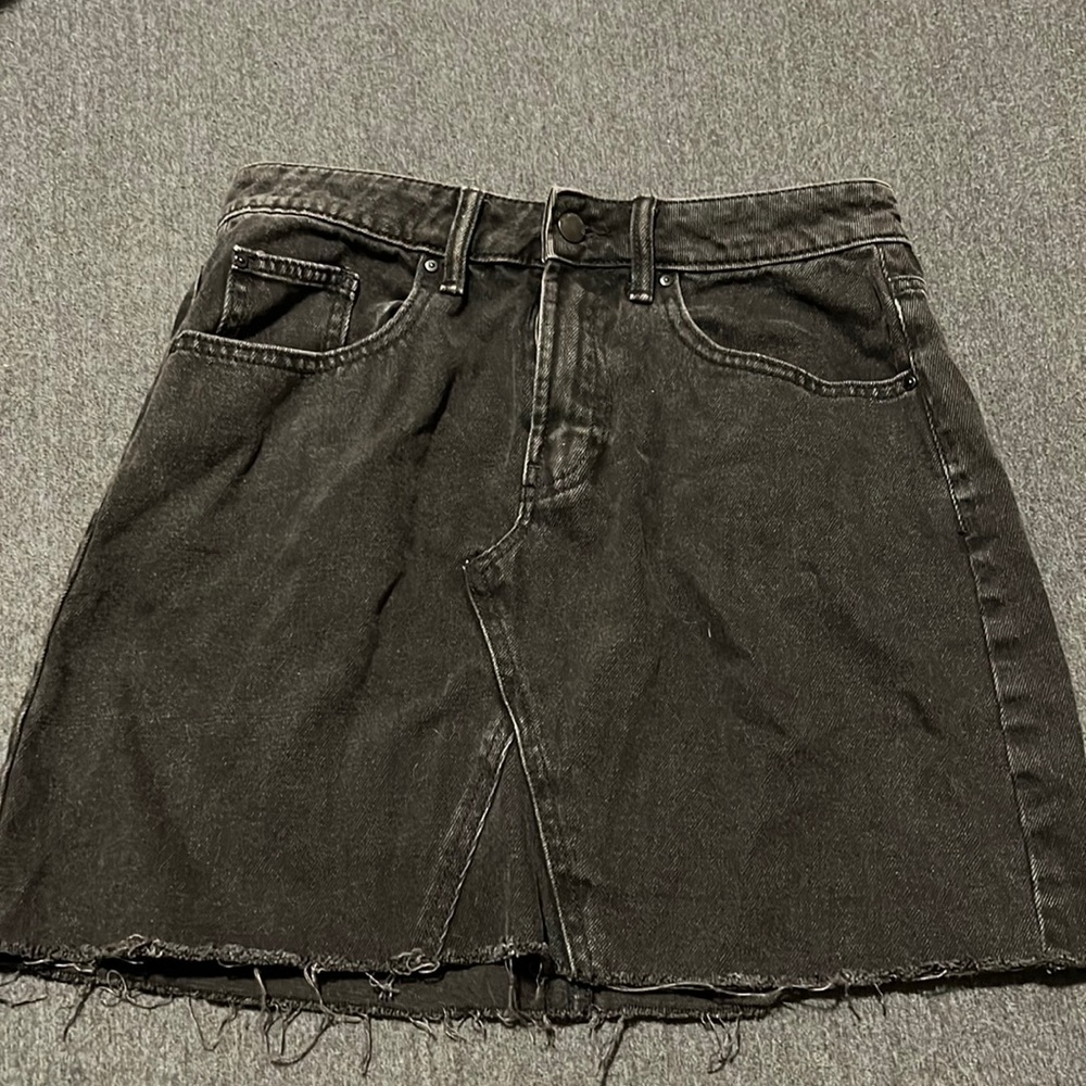 Black denim mini skirt size 6